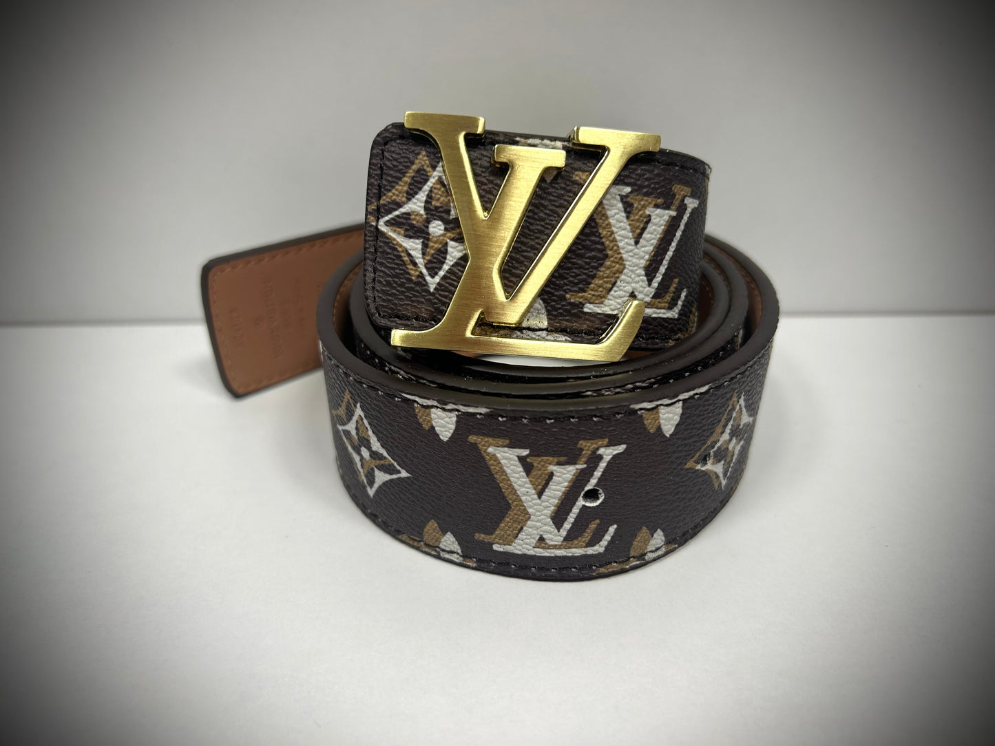 Curea Louis Vuitton Brown Luxury