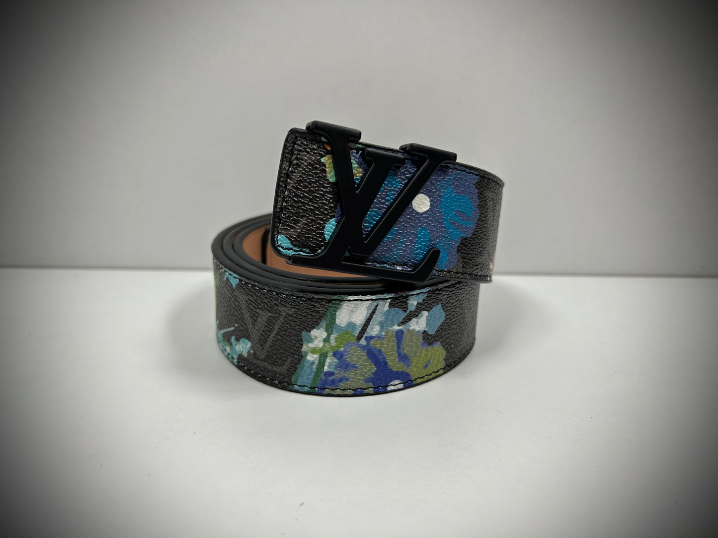 Curea Louis Vuitton Black Floral